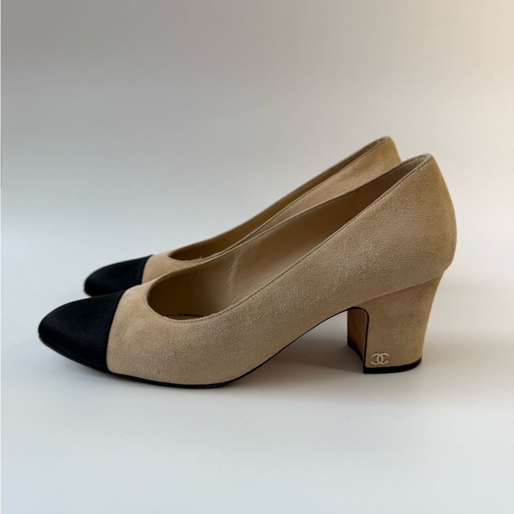 Chanel Two-Toned 2017 Pumps